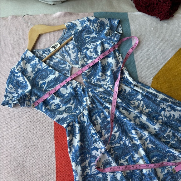 Show Me Your Mumu Antiqua Stretch Ibiza Blue White Floral Dress EUC - Picture 13 of 16